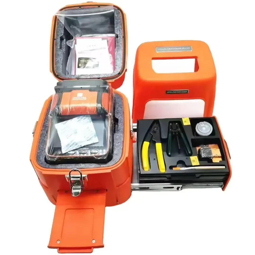 Equipo de fusión de fibra óptica profesional para instalaciones de telecomunicaciones.